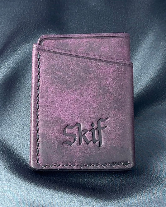 leather card holder exterior logo detail SOLO mode