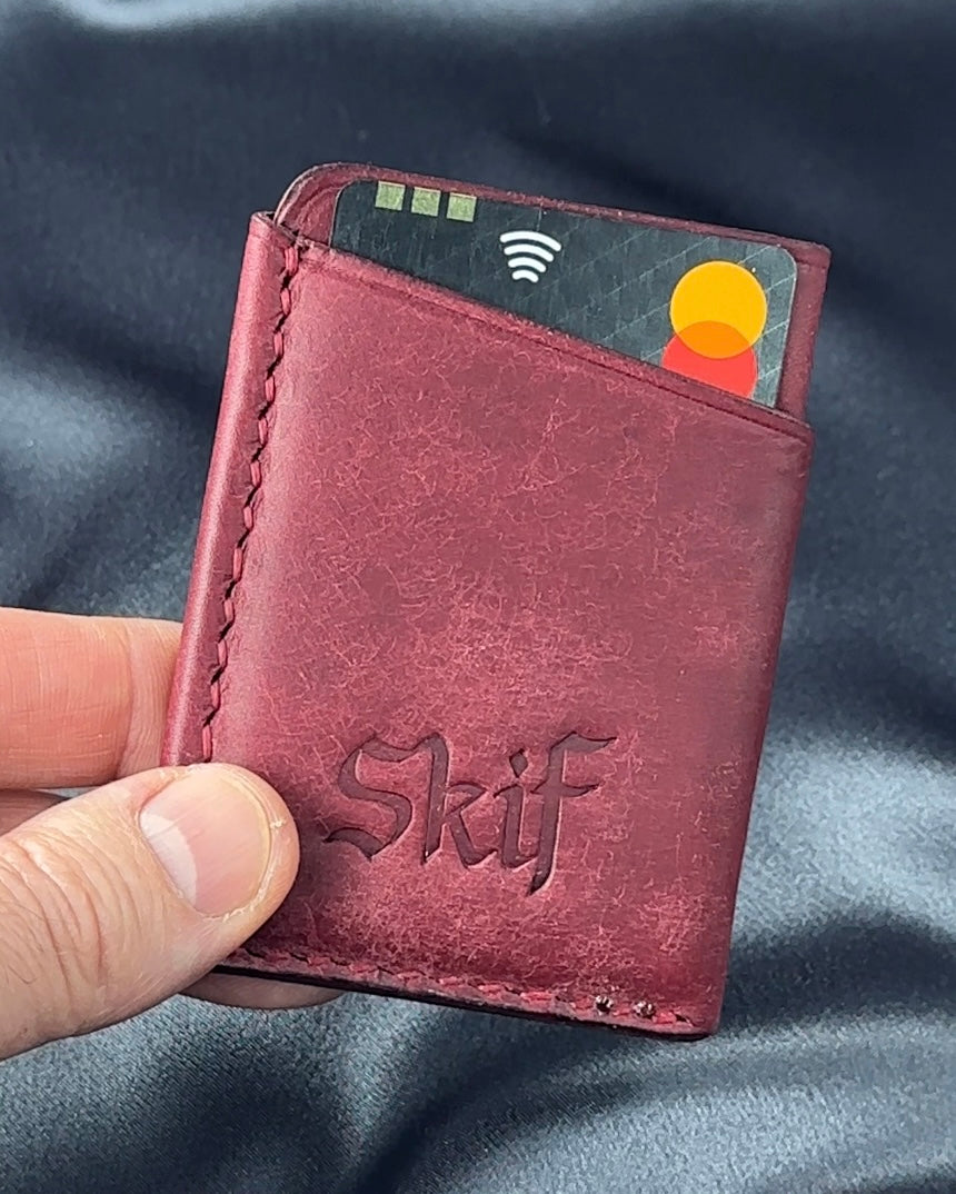 leather card holder card slot with card inserted SOLO model