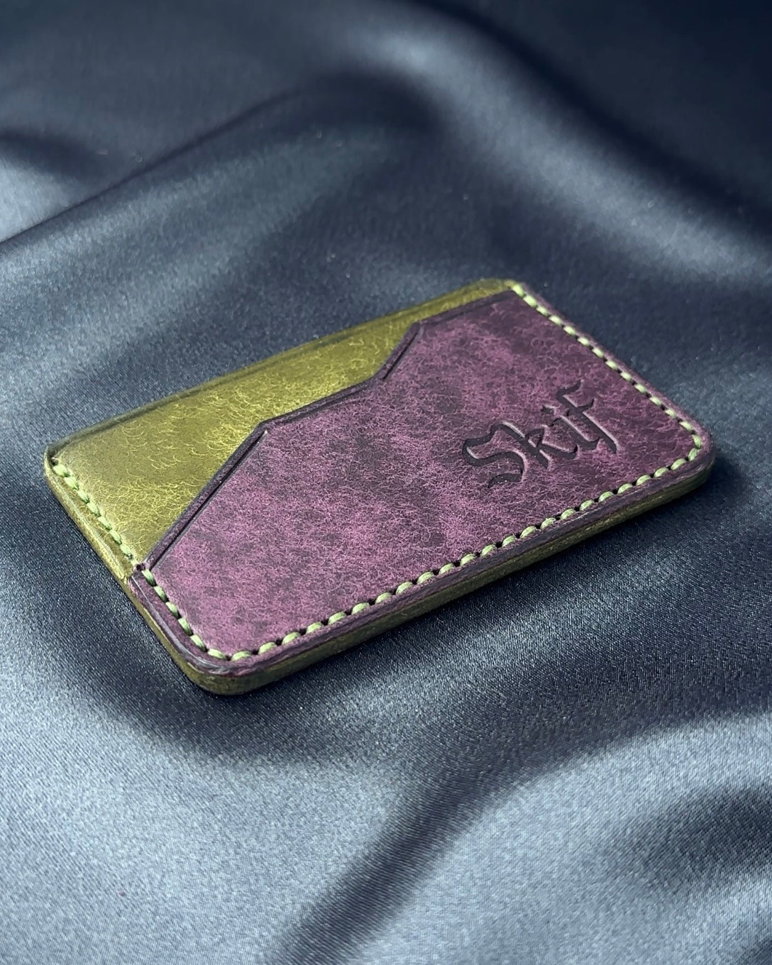 leather card holder angled design front view EDGE model