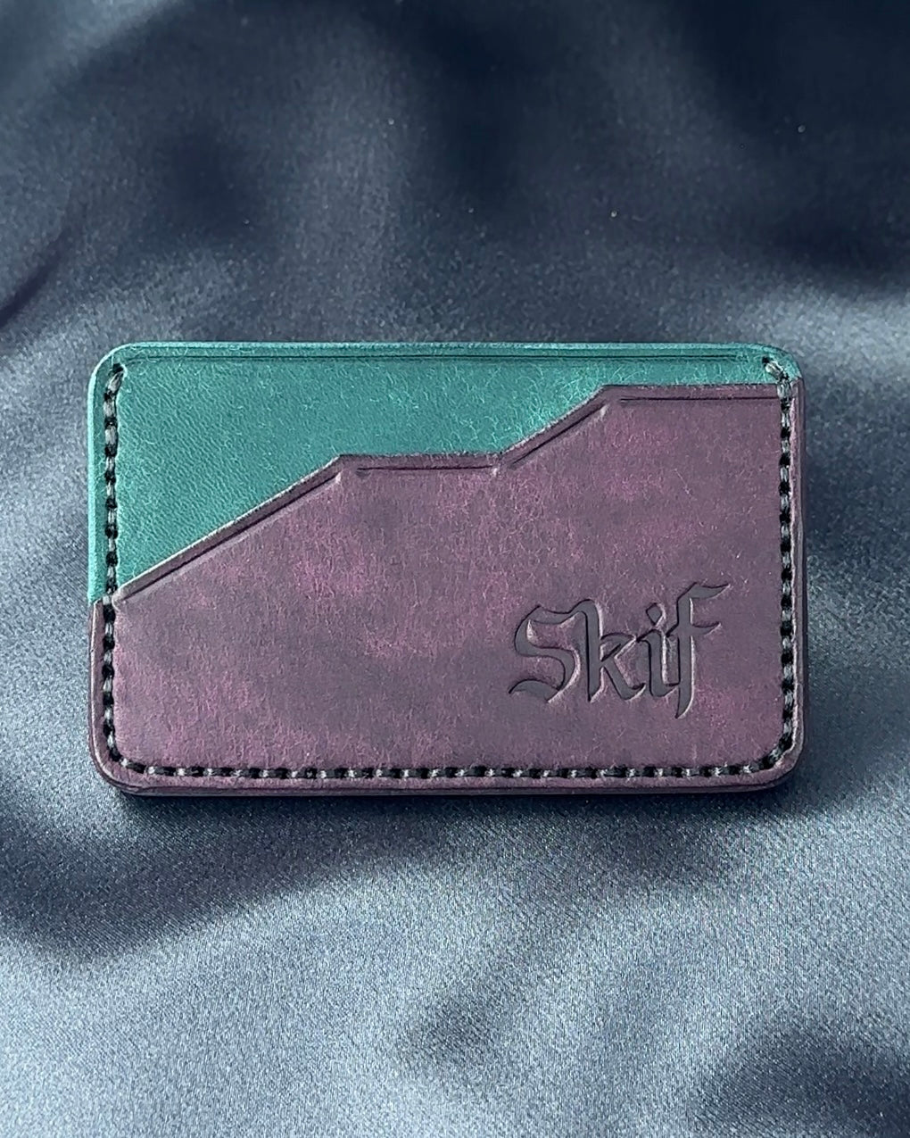 leather card holder front view  EDGE model