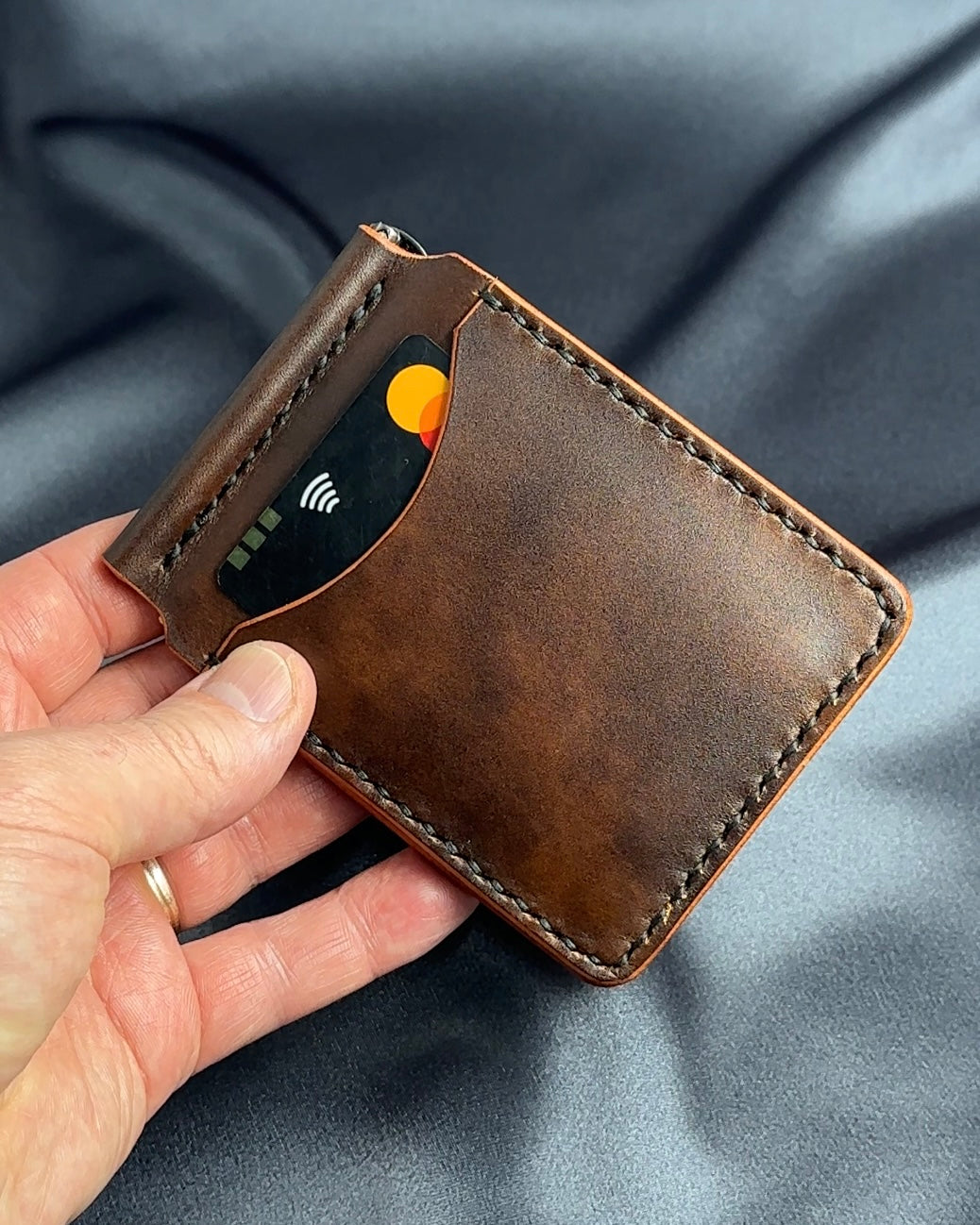 money clip wallet card access detail view Museum leather MONEY CLIP model