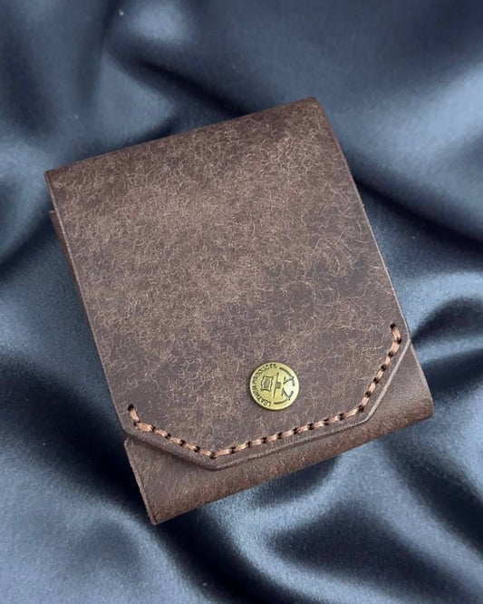 compact leather wallet closed front view ATLAS model